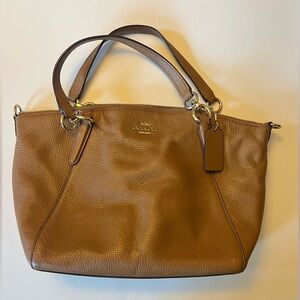 Coach Purse with detachable shoulder strap, good condition.